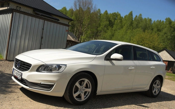 Volvo V60 cena 43900 przebieg: 234226, rok produkcji 2016 z Darłowo małe 667